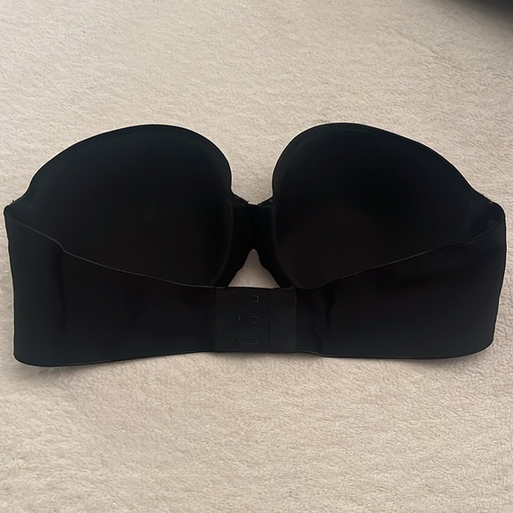 Black Unlined Strapless Bra - Picture 2 of 4